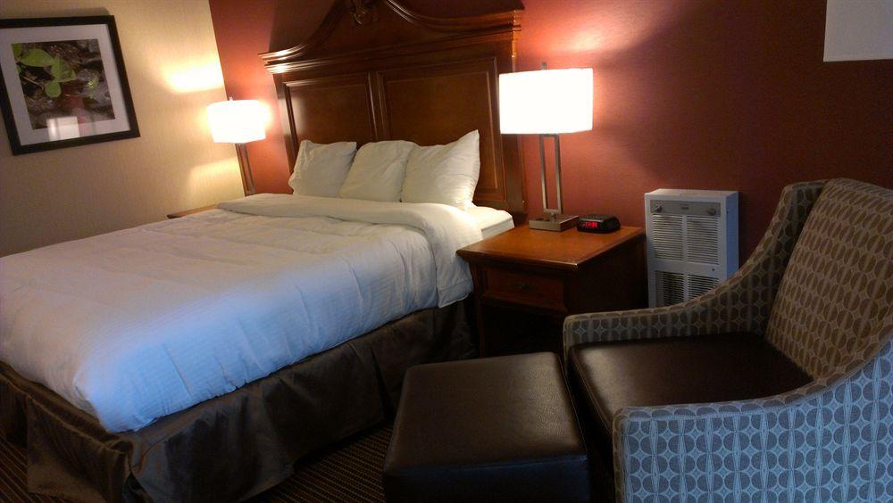 Ramada By Wyndham Salt Lake City North Temple Exterior foto